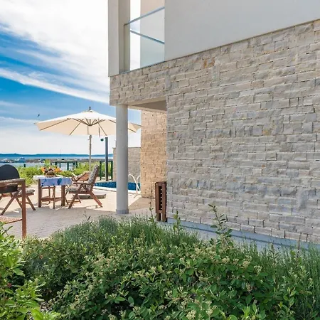Ferienhaus In Privlaka Mit Kleinem Pool Und Panoramablick * 프리블라카